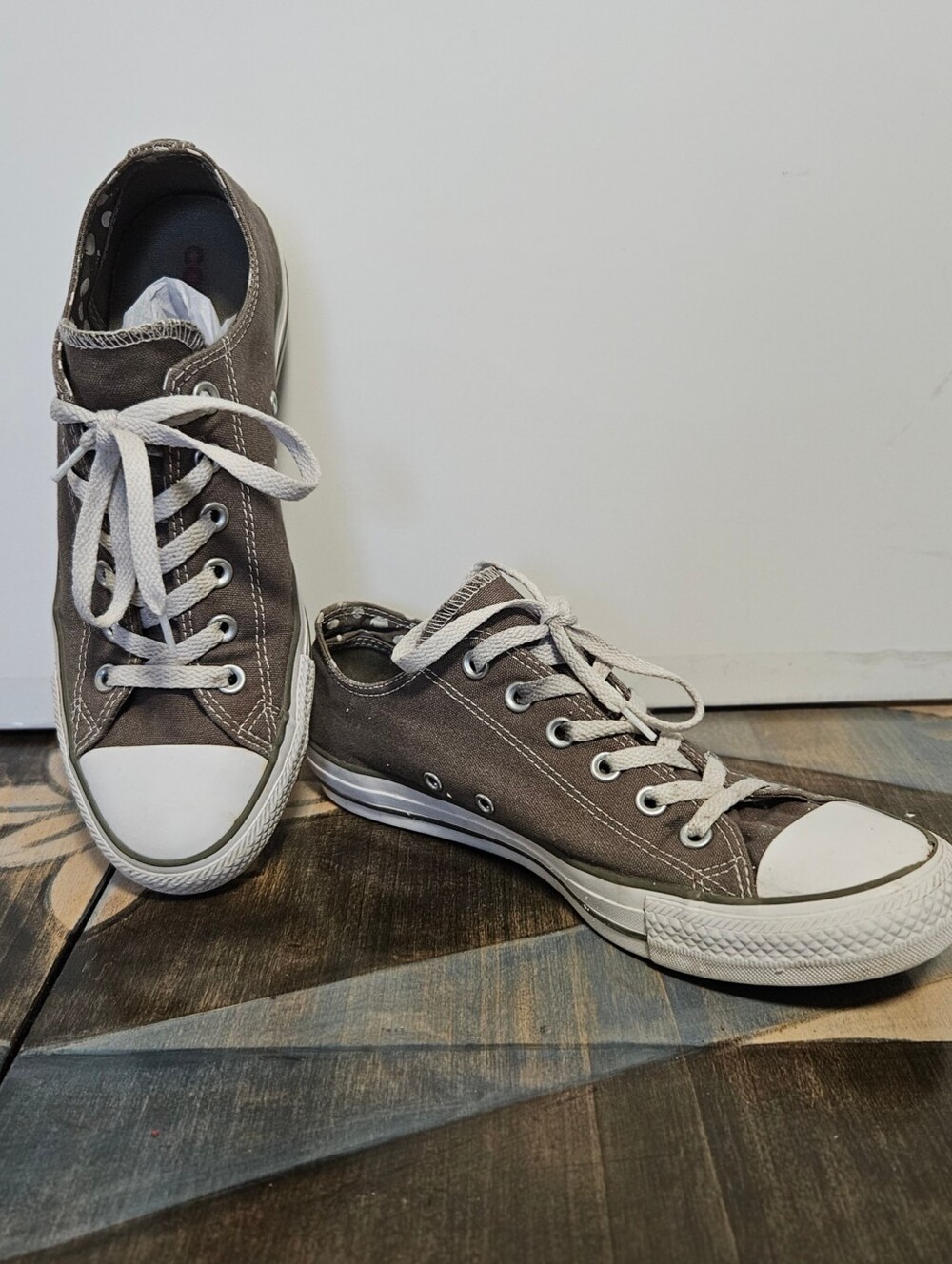 Converse Chuck Taylor All Star Low Top Charcoal Grey Sneakers Women's Size 10